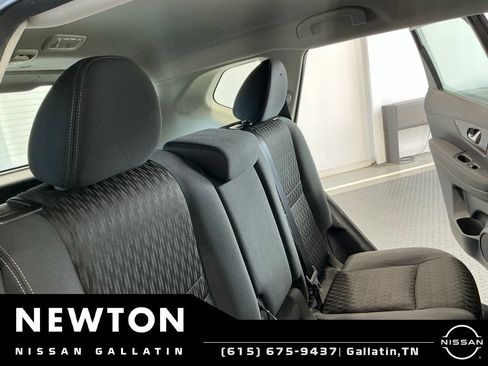 Used 2018 Nissan Rogue S FWD image 15