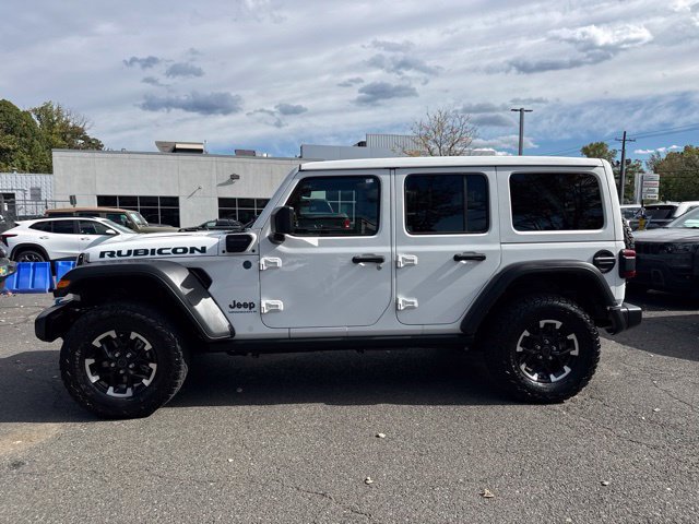 Used 2024 Jeep Wrangler Unlimited Rubicon 4xe w/ Technology Group AWD/4WD image 23