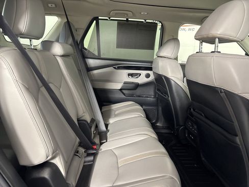 Used 2023 Honda Pilot Touring image 26