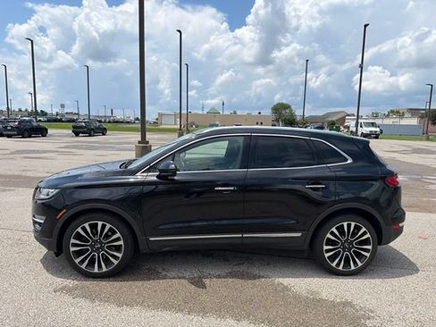 Used 2019 Lincoln MKC Reserve AWD/4WD image 3