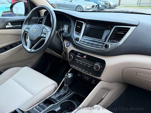 Used 2017 Hyundai Tucson Sport w/ Cargo Package FWD image 17