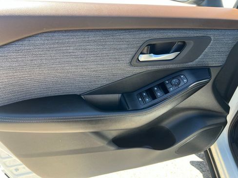 Certified 2023 Nissan Rogue SV AWD/4WD image 7