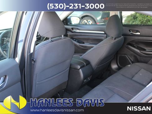 Used 2021 Nissan Altima 2.5 SV FWD image 15