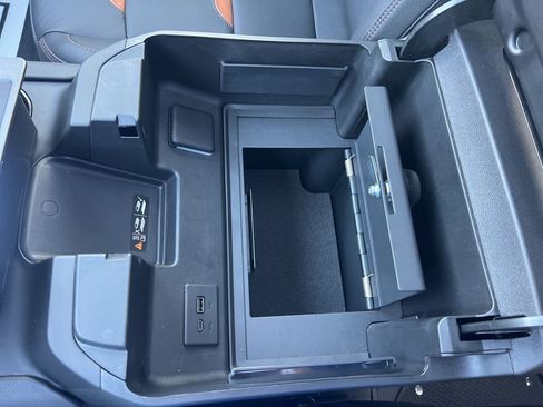 Used 2024 GMC Sierra 2500 AT4 w/ AT4 Premium Plus Package image 27