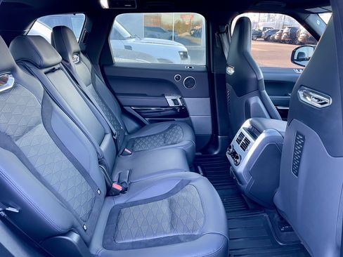 Used 2022 Land Rover Range Rover Sport SVR image 31
