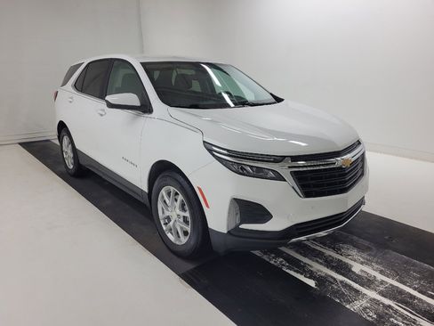 Used 2023 Chevrolet Equinox LT image 13