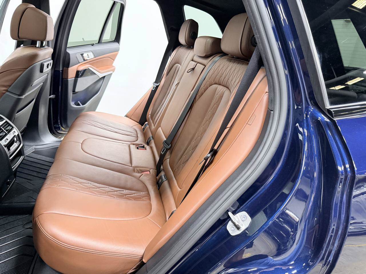 Used 2021 BMW X5 M50i w/ Executive Package AWD/4WD image 35