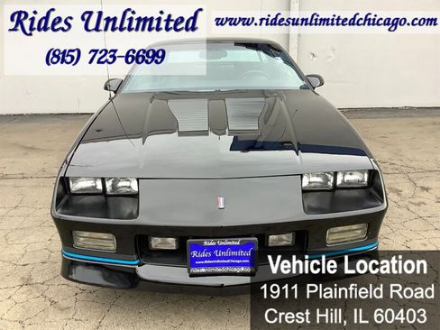 Used 1990 Chevrolet Camaro IROC-Z image 13