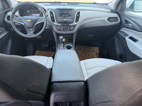 Used 2019 Chevrolet Equinox LT FWD image 10
