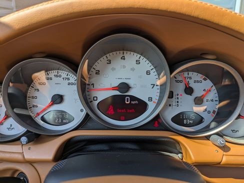 Used 2010 Porsche 911 Carrera 4S image 19