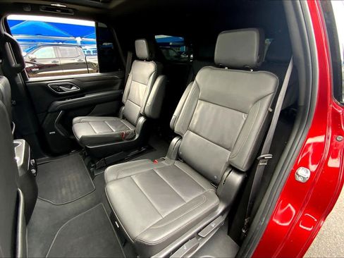 Certified 2024 Chevrolet Tahoe Z71 w/ Luxury Package AWD/4WD image 21