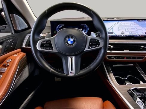 Used 2025 BMW X7 M60i AWD/4WD image 5