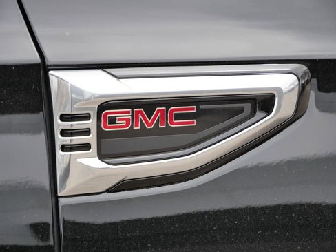 New 2026 GMC Yukon XL Denali w/ Sun & Power Step Package AWD/4WD image 21
