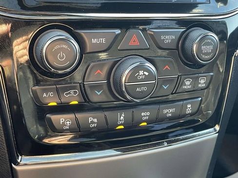 Used 2020 Jeep Grand Cherokee High Altitude AWD/4WD image 30