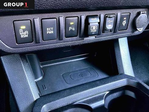 Certified 2018 Toyota Tacoma TRD Off-Road w/ Technology Package image 35