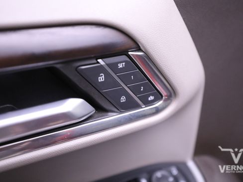 Used 2022 GMC Sierra 1500 SLT w/ X31 Off-Road Package image 17