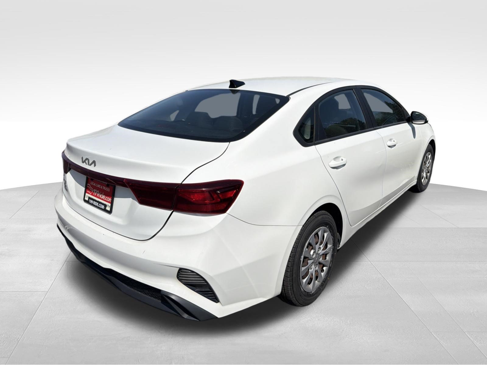 Used 2022 Kia Forte Sedan FWD image 4