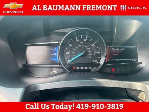 Used 2017 Ford Explorer XLT w/ Equipment Group 202A FWD image 15