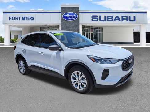 Used 2024 Ford Escape Active FWD image 2