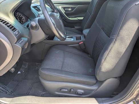 Used 2016 Nissan Altima 2.5 SV FWD image 15
