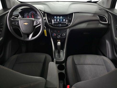 Used 2019 Chevrolet Trax LT image 12