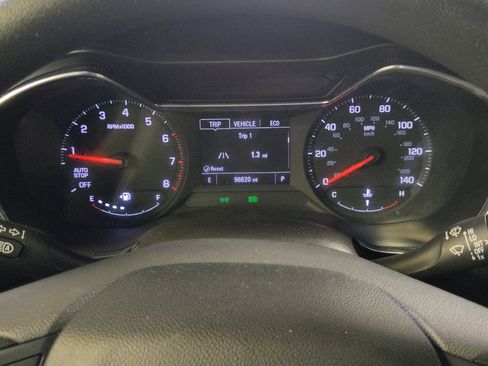 Used 2021 Chevrolet TrailBlazer LT w/ Convenience Package FWD image 23