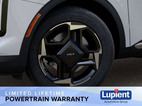 New 2026 Kia Sportage EX image 11
