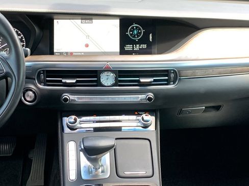 Used 2022 Genesis G90 5.0 Ultimate RWD image 19