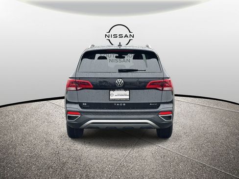 Used 2024 Volkswagen Taos SE image 5