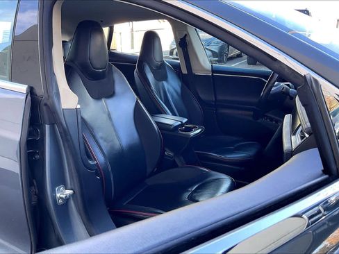 Used 2013 Tesla Model S image 8