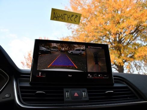 Used 2023 Audi Q5 2.0T Prestige w/ Prestige Package image 17