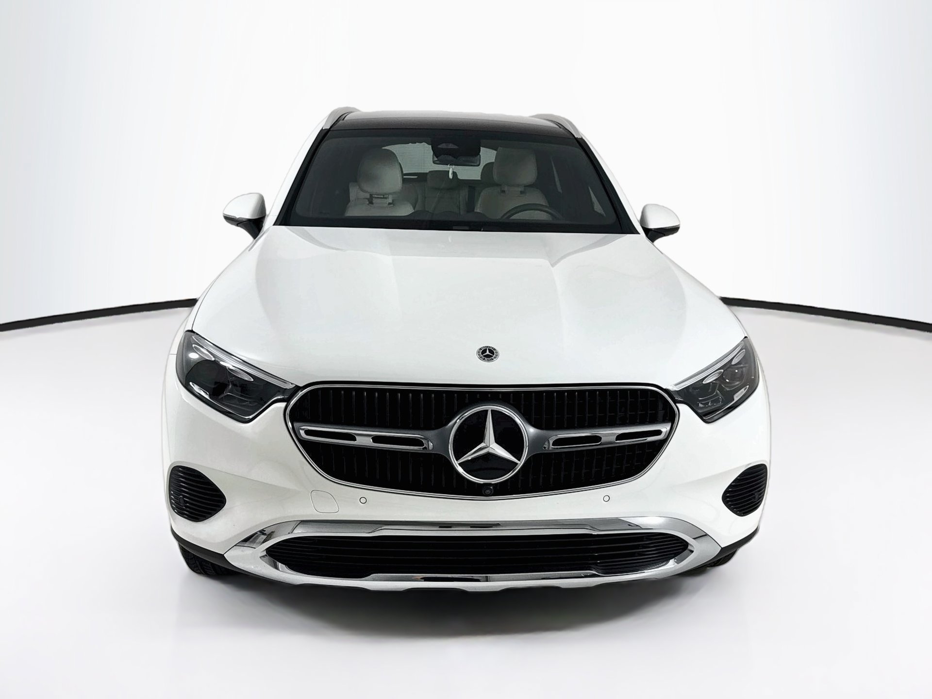 Certified 2026 Mercedes-Benz GLC 300 image 2