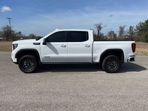 Used 2024 GMC Sierra 1500 AT4 w/ AT4 Premium Package image 2