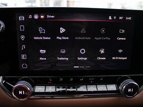 Used 2025 GMC Canyon AT4 image 24