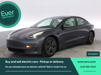 Used 2021 Tesla Model 3 Standard Range Plus image 1