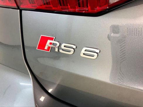 Used 2026 Audi RS 6 performance image 9