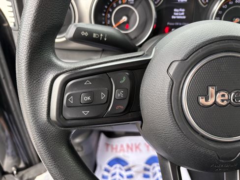 Used 2019 Jeep Wrangler Sport image 32