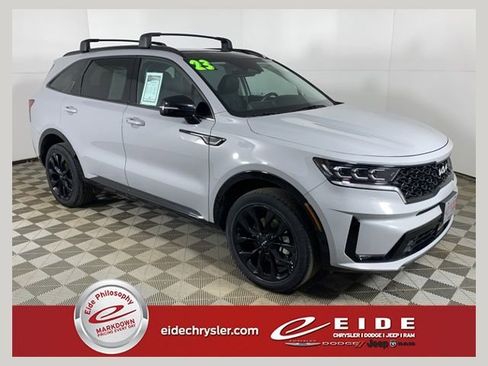 Used 2023 Kia Sorento SX image 1