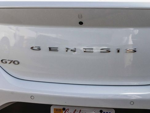 Used 2025 Genesis G70 3.3T Advanced image 12