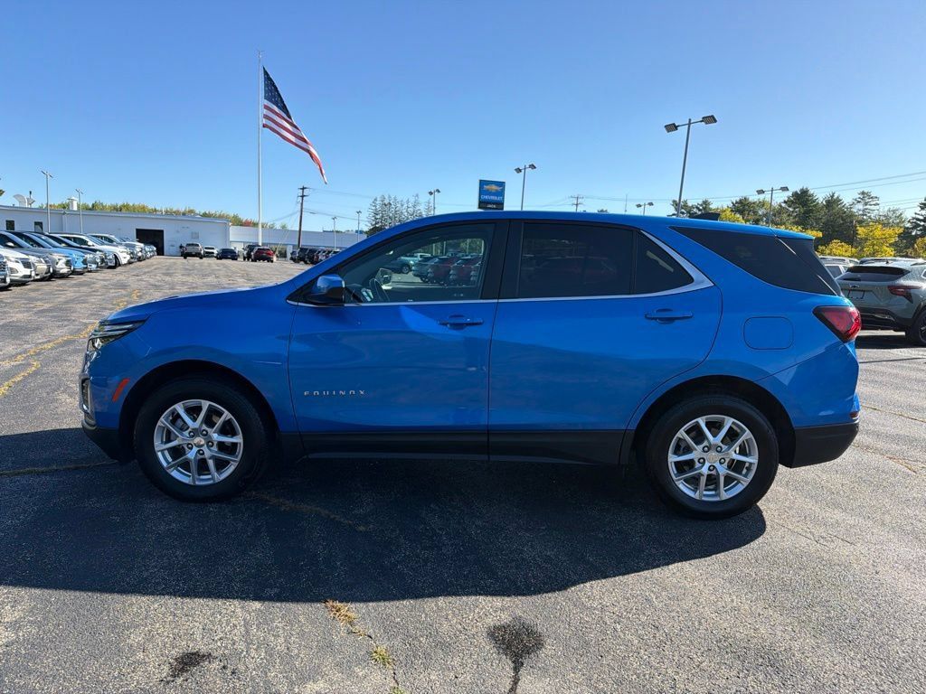 Used 2024 Chevrolet Equinox LT AWD/4WD image 3