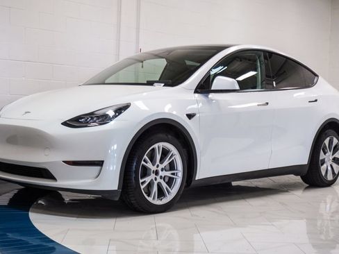 Used 2023 Tesla Model Y Long Range AWD/4WD image 4