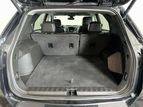 Used 2021 Chevrolet Equinox Premier FWD image 23