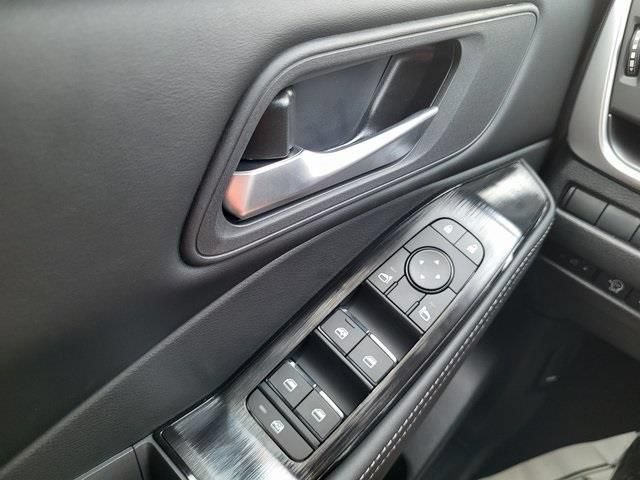 Used 2026 Nissan Rogue SV FWD image 25