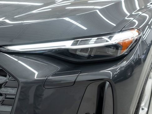 Used 2025 Audi Q5 Premium Plus w/ Premium Plus image 46