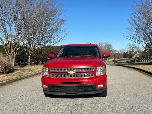 Used 2013 Chevrolet Silverado 1500 LTZ w/ Suspension Package, Off-Road AWD/4WD image 2