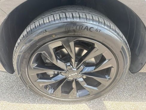 Used 2023 Kia Sorento SX AWD/4WD image 12
