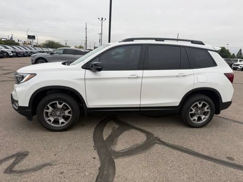 Used 2023 Honda Passport TrailSport image 7