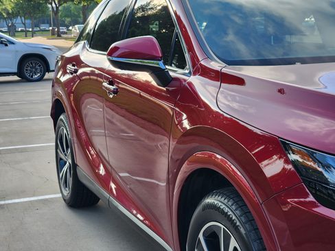 Used 2025 Lexus RX 350 Premium w/ Accessory Package (Z1) FWD image 8