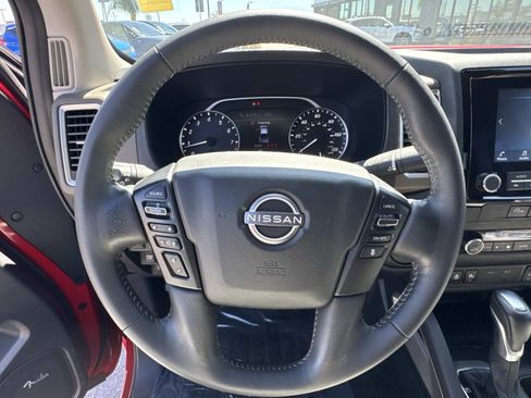 Used 2024 Nissan Frontier SV w/ SV Convenience Package image 8