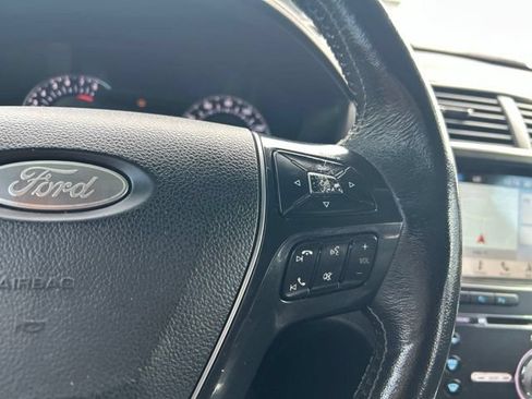 Used 2018 Ford Explorer Platinum AWD/4WD image 24